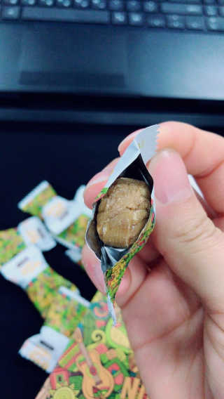 아우노 너띠 땅콩캔디 — 5점을 준 리뷰어가 2018년 2월 올린 사용 사진