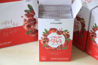 프롬바이오 오직 석류만 [그대로100 석류즙] 하루 1포로 건강하게 — 5점을 준 리뷰어가 2019년 10월 올린 사용 사진