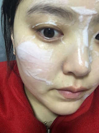 엘리자베카 펩타이드 쓰리디 픽스 슈팅 버블 페이셜 에센스 — 4.17점을 준 리뷰어가 2018년 1월 올린 사용 사진
