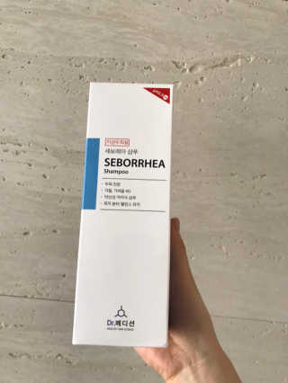 Dr.메디션 지긋지긋한 두피가려움, 지루성두피 세보레아샴푸 — 3점을 준 리뷰어가 2019년 6월 올린 사용 사진