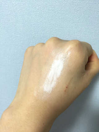 딜라잇18 아이.유 화이트닝크림 — 4.5점을 준 리뷰어가 2017년 1월 올린 사용 사진