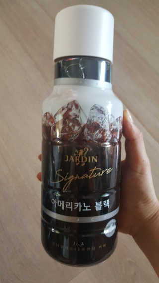 (주)쟈뎅 쟈뎅 시그니처 아메리카노 1.1L — 5점을 준 리뷰어가 2018년 8월 올린 사용 사진