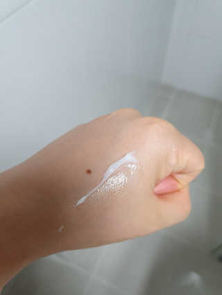 지고트 비타솔루션12 모이스처 앰플 크림 100ml — 4점을 준 리뷰어가 2019년 6월 올린 사용 사진