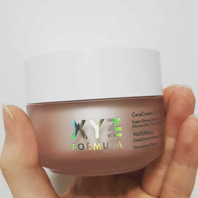 XYZ FORMULA 워터폴 라인 세라크라운 메모리 크림 리뷰 사진