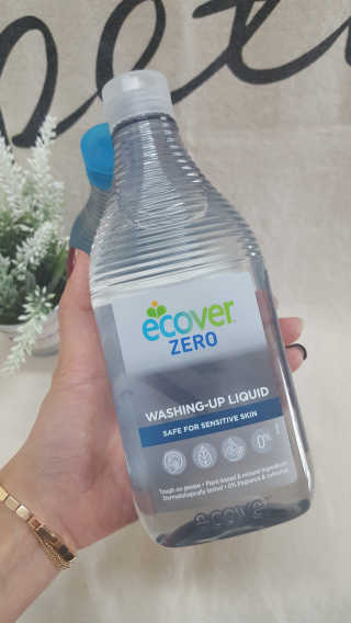 에코버 친환경 주방세제 450ml 무향+카모마일향 — 5점을 준 리뷰어가 2018년 12월 올린 사용 사진