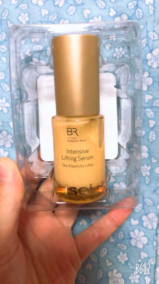 아이소이 불가리안 로즈 인텐시브 리프팅 세럼 20ml 탄력세럼 — 4.67점을 준 리뷰어가 2018년 11월 올린 사용 사진