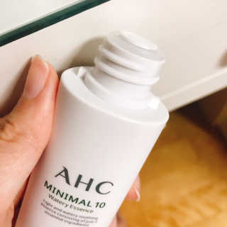 AHC 에이 에이치 씨 미니멀 10 워터리 에센스 — 5점을 준 리뷰어가 2018년 12월 올린 사용 사진