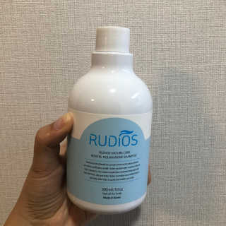 루디오스 리바이탈 아쿠아마린 샴푸 — 5점을 준 리뷰어가 2019년 10월 올린 사용 사진