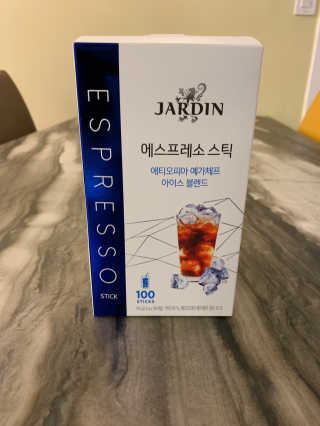 (주)쟈뎅 [쟈뎅] 에스프레소스틱 아이스블렌드 — 5점을 준 리뷰어가 2019년 4월 올린 사용 사진