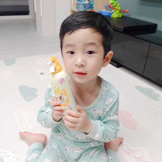 꼬모조이 탱글탱글 구름 콩순이 버블바스 — 4점을 준 리뷰어가 2019년 10월 올린 사용 사진