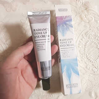 보나쥬르 래디언스 톤업 아이크림 30ml — 4.5점을 준 리뷰어가 2018년 8월 올린 사용 사진