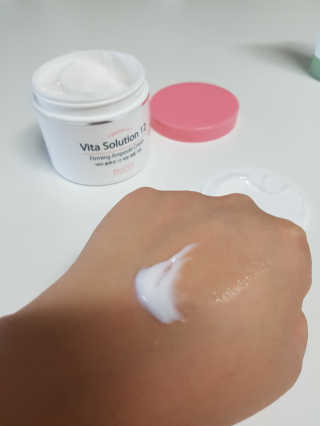 지고트 비타솔루션12 퍼밍 앰플 크림 100ml — 4점을 준 리뷰어가 2019년 6월 올린 사용 사진