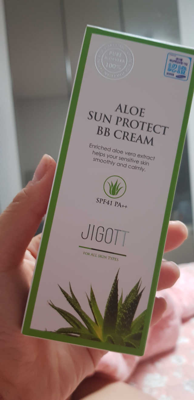 지고트 알로에 선프로텍트 비비크림 50ml 리뷰 사진