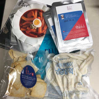 [홍코너떡볶이]옛날떡볶이 인기맛 4팩세트 — 5점을 준 리뷰어가 2019년 11월 올린 사용 사진