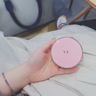 브이티 코스메틱 VT 리얼 콜라겐 팩트 — 5점을 준 리뷰어가 2017년 4월 올린 사용 사진
