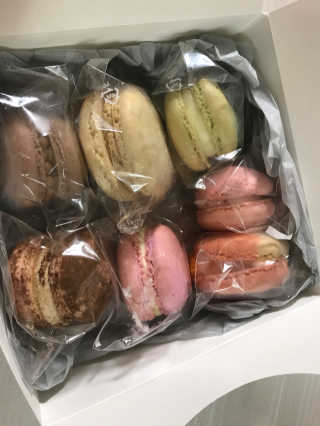 M카롱 반할만큼 달콤한 수제마카롱 — 4.33점을 준 리뷰어가 2018년 5월 올린 사용 사진