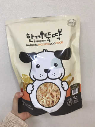 [펫토리아] 맛도 영양도 BEST 한끼뚝딱 강아지 사료 — 5점을 준 리뷰어가 2019년 4월 올린 사용 사진