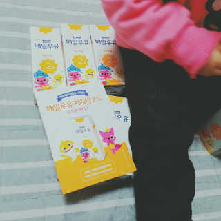 매일우유 멸균 매일우유 저지방 2프로 멸균 핑크퐁 에디션 6입 — 5점을 준 리뷰어가 2017년 12월 올린 사용 사진