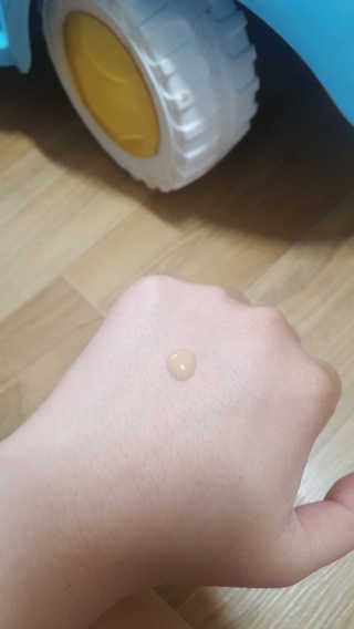 보타니티 [홍]조[진]정[결]케어 플라본 세럼 — 3.5점을 준 리뷰어가 2018년 5월 올린 사용 사진