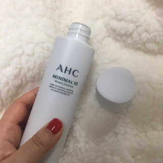 AHC 에이 에이치 씨 미니멀 10 워터리 에센스 — 5점을 준 리뷰어가 2018년 12월 올린 사용 사진