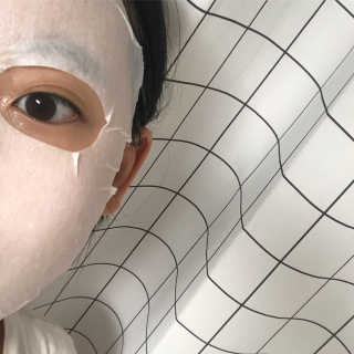 GARANG GARANG 피오니 룻 모이스처라이징 앤 수딩 마스크팩 — 4점을 준 리뷰어가 2019년 8월 올린 사용 사진