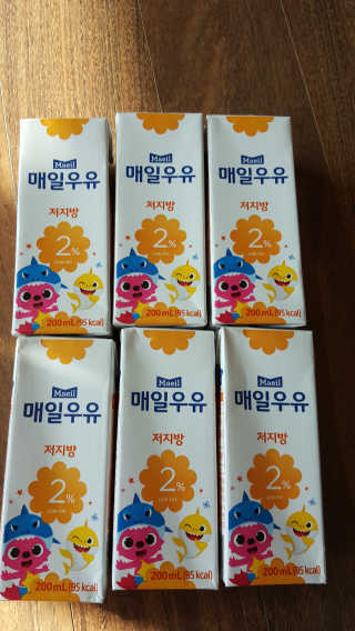 매일우유 멸균 매일우유 저지방 2프로 멸균 핑크퐁 에디션 6입 — 5점을 준 리뷰어가 2018년 1월 올린 사용 사진