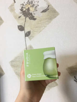 [후르디아] 모공케어 겉보속촉 여름 수분크림 — 5점을 준 리뷰어가 2019년 7월 올린 사용 사진