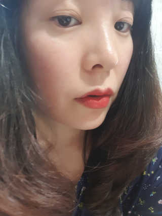 [블랙루즈] 에어 핏 벨벳틴트 시즌1 7종 중 택1+랜덤1 — 4.67점을 준 리뷰어가 2018년 10월 올린 사용 사진