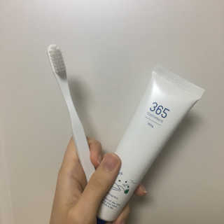 심플리스트 365치약+365칫솔 — 5점을 준 리뷰어가 2018년 4월 올린 사용 사진