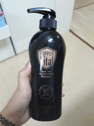 코퍼바이탈 헤어루트 솔루션 샴푸 500ml — 4.67점을 준 리뷰어가 2018년 9월 올린 사용 사진