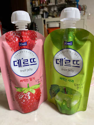 데르뜨 떠먹는 과일 3종, 짜먹는 과일 2종 총 10개 체험 — 5점을 준 리뷰어가 2020년 3월 올린 사용 사진