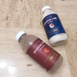 식사대용 아몬드밀크 어나더밀크 500ml X 2병 — 5점을 준 리뷰어가 2018년 9월 올린 사용 사진
