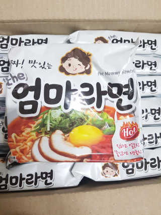 라면 그대로가 제일 맛있는 더엄마라면 — 5점을 준 리뷰어가 2019년 6월 올린 사용 사진