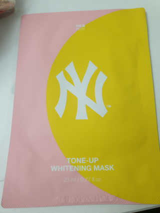 MLB COSMETICS [MLB PLAY] 톤업 화이트닝 마스크 1BOX — 5점을 준 리뷰어가 2019년 9월 올린 사용 사진