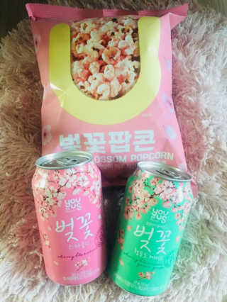 GS25 벚꽃 팝콘 + 벚꽃스파클링 + 벚꽃 청포도 에이드 — 5점을 준 리뷰어가 2018년 3월 올린 사용 사진