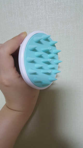 달리프 베러 퍼퓸 샴푸 1000ml 레이니데이 or 일랑로즈 — 5점을 준 리뷰어가 2018년 9월 올린 사용 사진