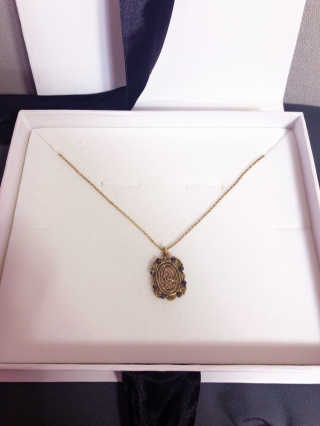 쥬얼카운티 92.5 Silver Byzantine Coin Pendant Necklace — 4.67점을 준 리뷰어가 2018년 11월 올린 사용 사진