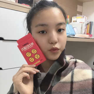 캐치미패치 트러블 스팟패치 — 3점을 준 리뷰어가 2019년 12월 올린 사용 사진