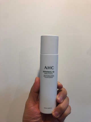 AHC 에이 에이치 씨 미니멀 10 워터리 에센스 — 5점을 준 리뷰어가 2018년 12월 올린 사용 사진