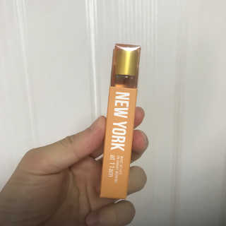 더블유드레스룸 롤 온 퍼퓸EDT 10ml — 3.83점을 준 리뷰어가 2018년 7월 올린 사용 사진