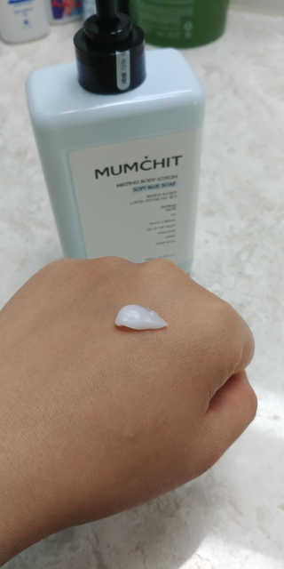멈칫(MUMCHIT) 멜팅 바디로션 — 5점을 준 리뷰어가 2018년 12월 올린 사용 사진