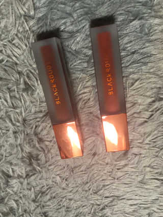 [블랙루즈] 에어 핏 벨벳 틴트3 택1+랜덤1 — 4점을 준 리뷰어가 2019년 3월 올린 사용 사진