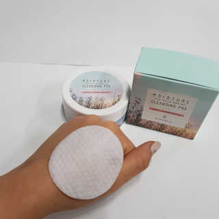 신소라 코스메틱 SINSOLA COSMETIC 신소라 모이스춰 클렌징 패드 — 2.83점을 준 리뷰어가 2017년 11월 올린 사용 사진