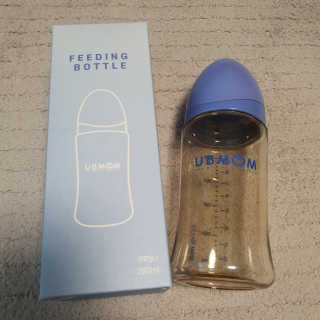 유비맘 PPSU 젖병 노꼭지_260ml_컬러 랜덤 발송 — 4점을 준 리뷰어가 2020년 3월 올린 사용 사진