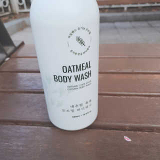 (주)에네스티 내추럴 촉촉  오트밀 바디워시 500ml — 5점을 준 리뷰어가 2020년 1월 올린 사용 사진