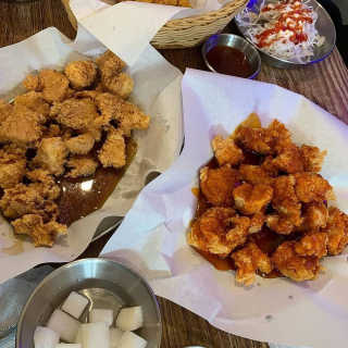 [치킨마루]-  빠사칸윙봉현미 + 콜라 500ml — 4점을 준 리뷰어가 2019년 7월 올린 사용 사진