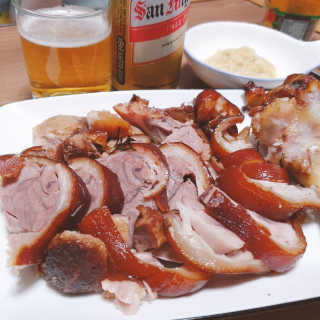 행복먹거리공작소 맥족. 맥주에 빠진 족발 550g + 마늘소스 70g — 5점을 준 리뷰어가 2020년 2월 올린 사용 사진