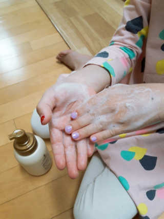 뷰티여우_아토클리닉 [아토클리닉] 우리 아이가 좋아하는 버블폼 — 4점을 준 리뷰어가 2019년 5월 올린 사용 사진