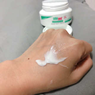 세바메드 우레아 수분폭탄크림 50ml — 2점을 준 리뷰어가 2019년 11월 올린 사용 사진