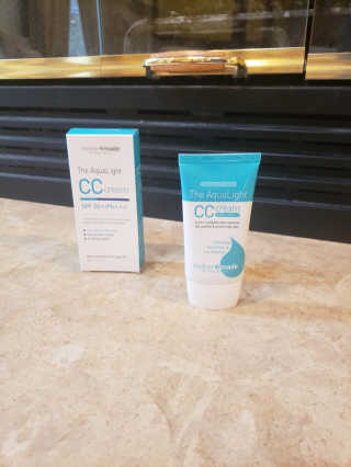 마더메이드 더 아쿠아라이트 CC크림 SPF50+ PA+++ — 4.5점을 준 리뷰어가 2019년 12월 올린 사용 사진